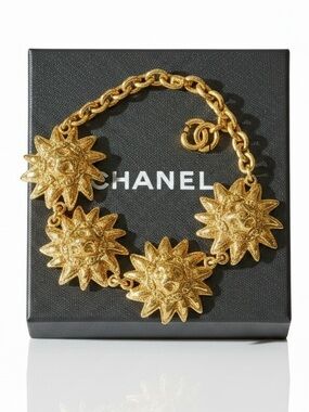 CHANEL Vintage Gold Plated Gold Lion Link Bracelet
